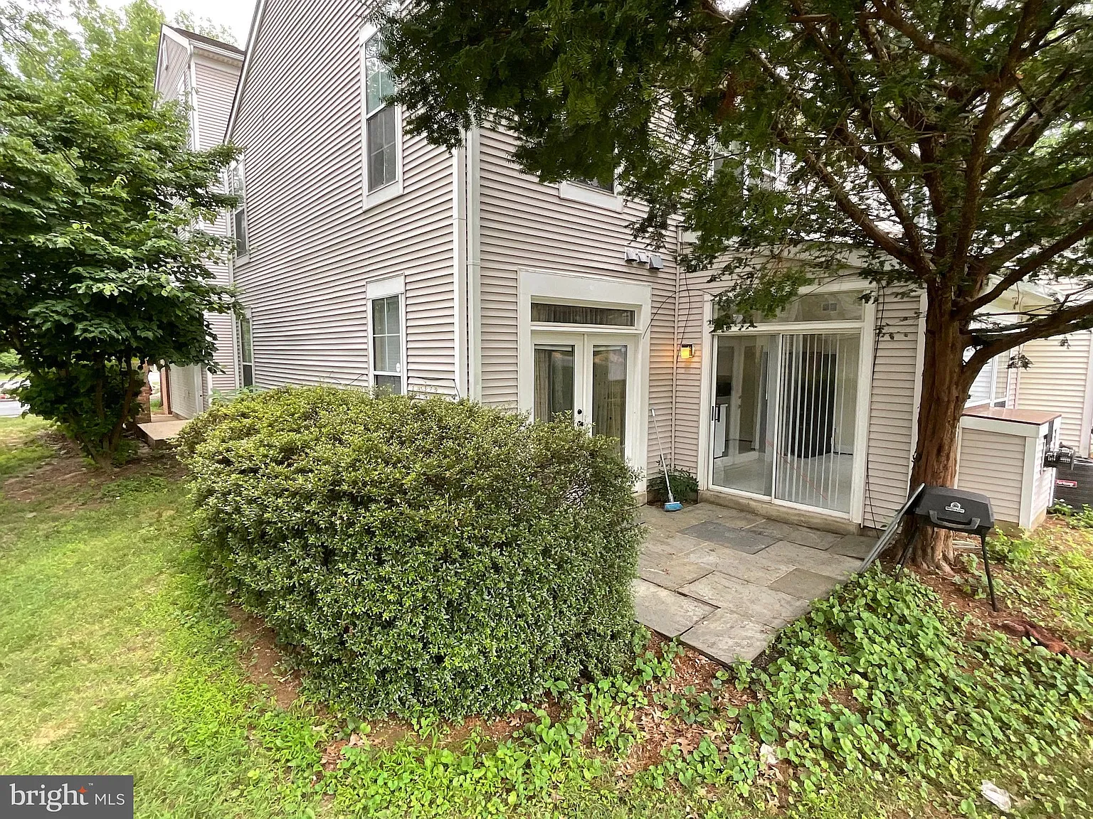 3 bed, 2.5 bath, 1540 sqft, $2,500 — Photo 3
