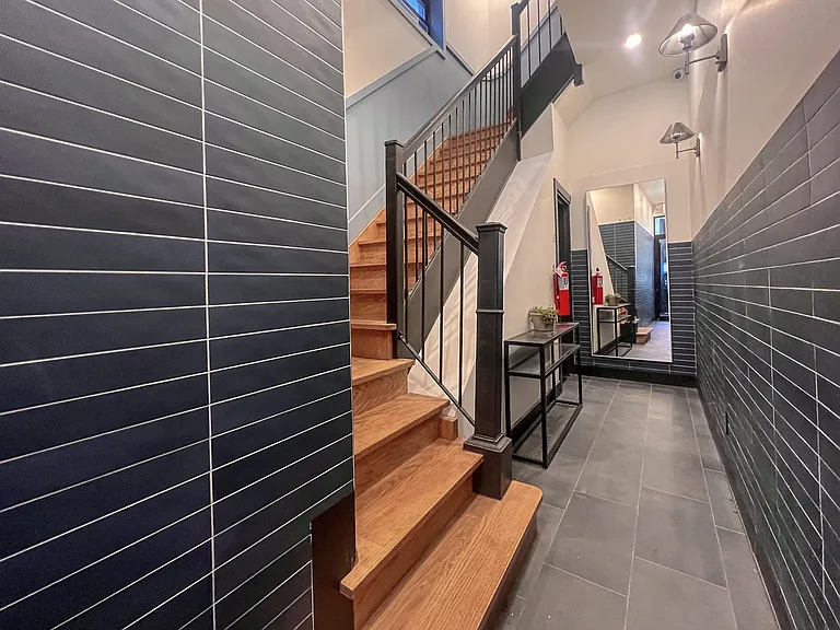 34 Carmine St #5A — Photo 8