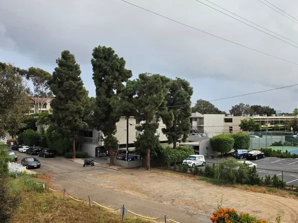 5757 Gaines St, San Diego, CA 92110