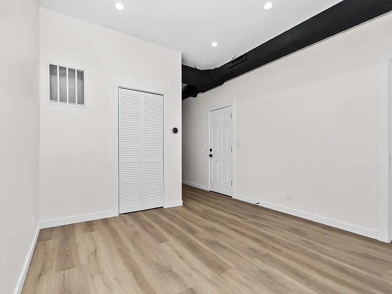 1721 W Pierce Ave #2 — Photo 5