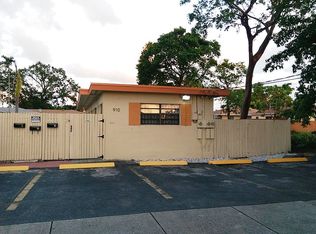 910 NW 3rd Ave, Hallandale Beach, FL 33009