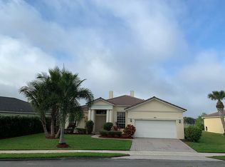 545 SW Lake Manatee Way, Port Saint Lucie, FL 34986