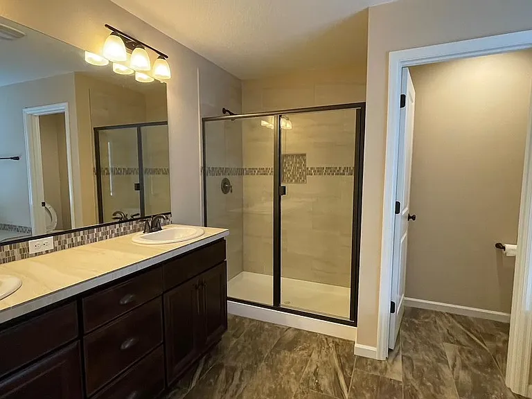 7443 NW Oakfern Dr — Photo 9