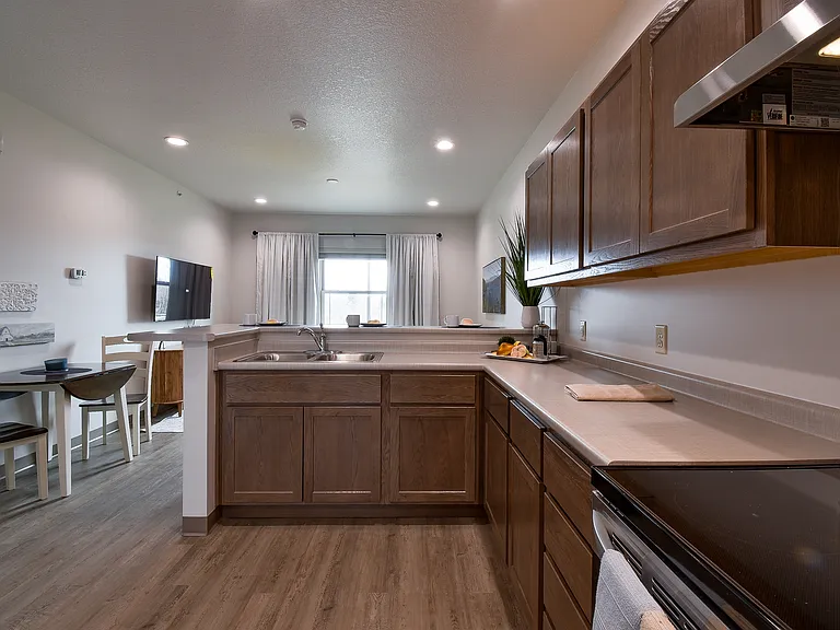 Crossroads Place Apartments — Photo 39