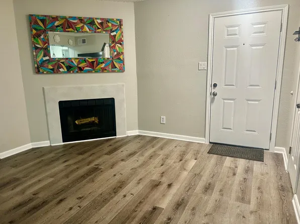 12660 Ashford Point Dr APT 608, Houston, TX 77082