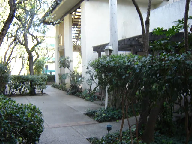 5460 White Oak Ave #K208 — Photo 5