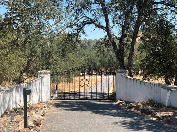 6100 Gassner Rd, Valley Springs, CA 95252