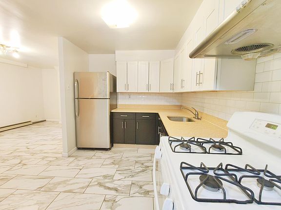 3rd image of 8 Bay 43rd St #1