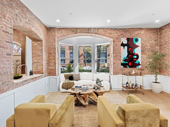 232 Adelphi St APT 8, Brooklyn, NY 11205