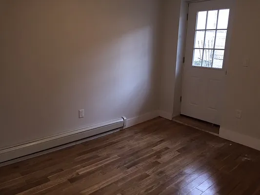 Rented by Premier Metro Realty Corp | media 41