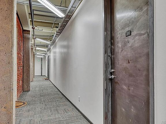 4th image of 1800 Lawrence St APT 209