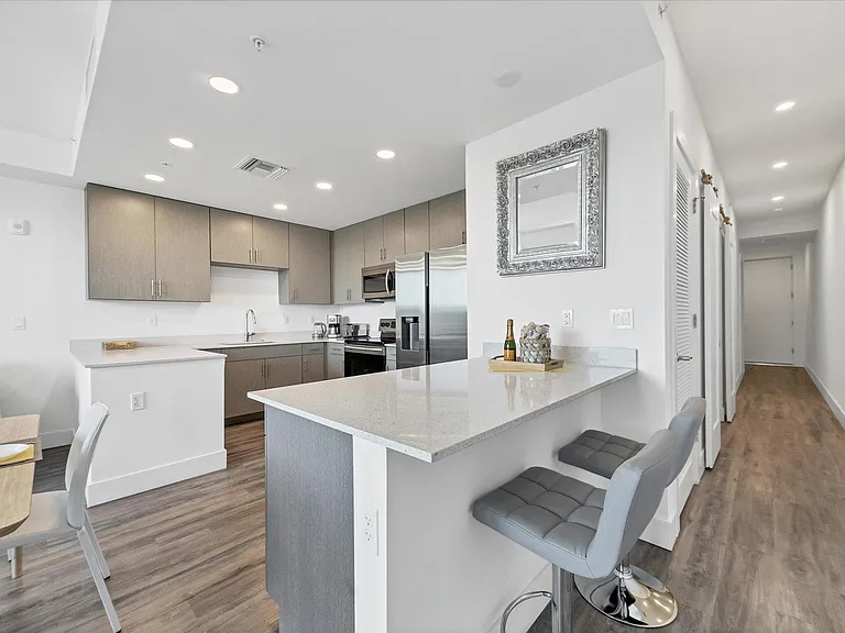 1709 Tamiami Trl #405 — Photo 19