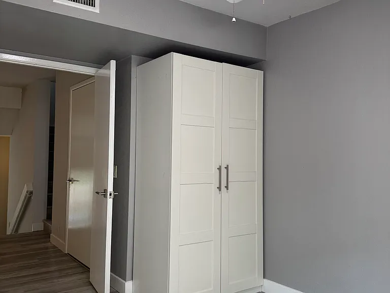 3275 Caminito Eastbluff #206 — Photo 20