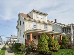 2111 Wascana Ave, Lakewood, OH