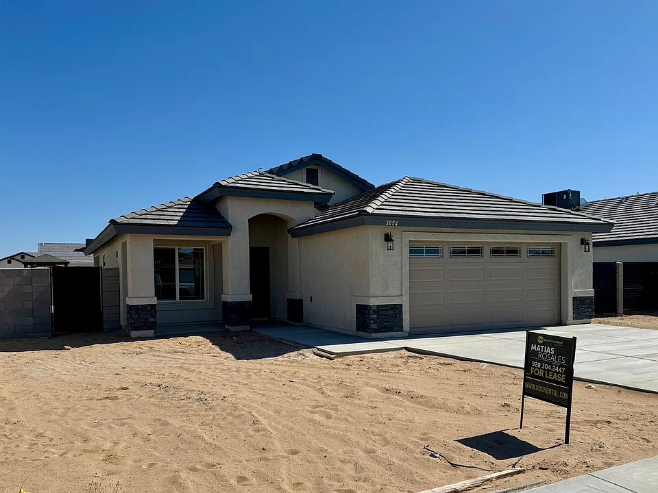 3854 E Eric Salazar Pl