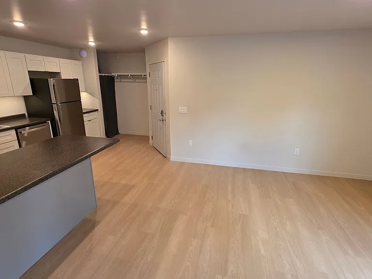 1221 Commonwealth Ave — Photo 2