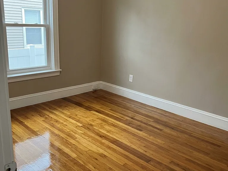 15 Pembroke Ave #1 — Photo 12