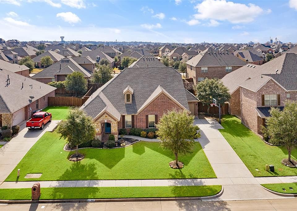 1st image of 360 Dianna Dr