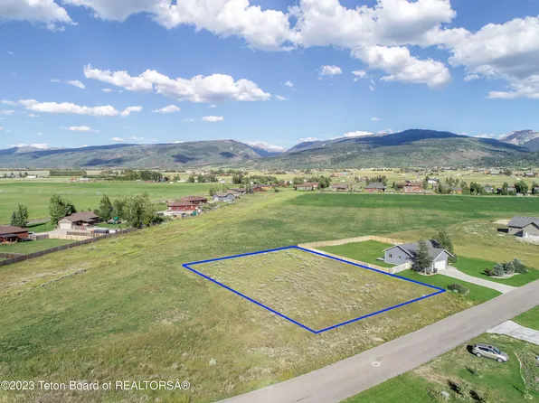 4601 Fox Creek Village Dr, Victor, ID 83455