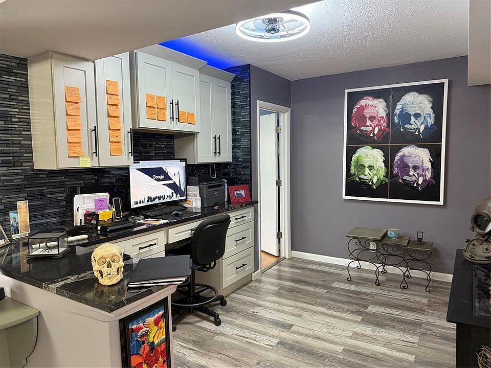 1st image of 25 SE 13th Street #B2