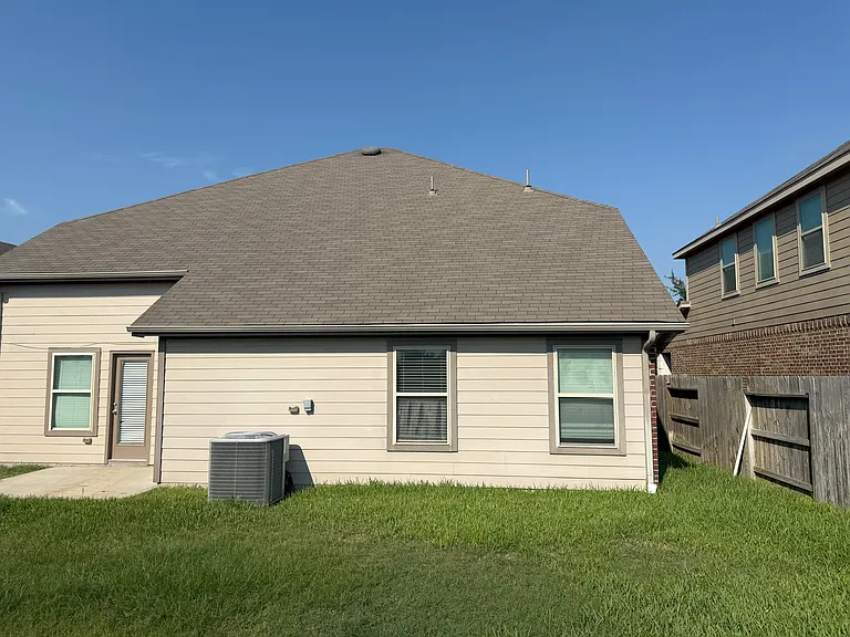 2914 Acorn Oaks Dr — Photo 14