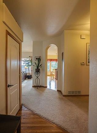 3rd image of 16258 Windsor Creek Dr