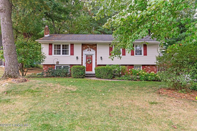 2nd image of 46 Evergreen Avenue