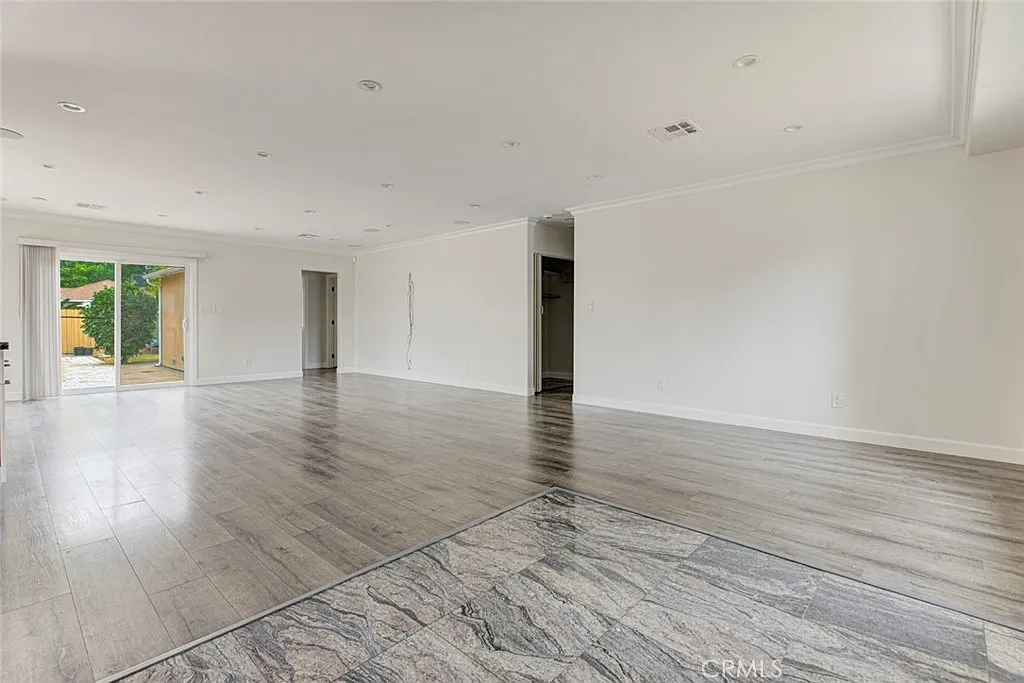 3 bed, 1790 sqft, $4,200 — Photo 4