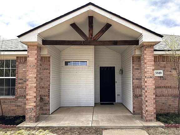 4th image of 3810 Willow St