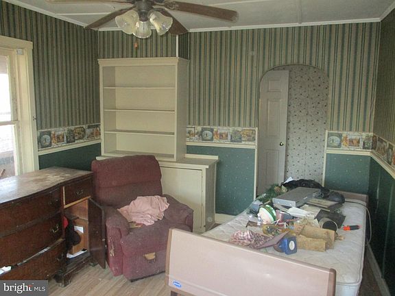 5th image of 217 W Water St