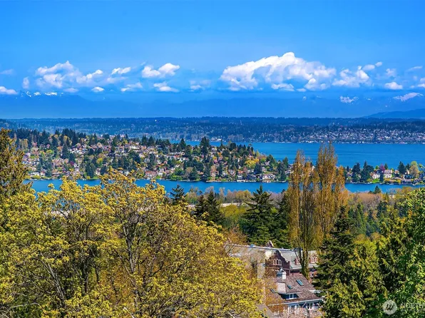 1238 15th Avenue E #12, Seattle, WA 98112