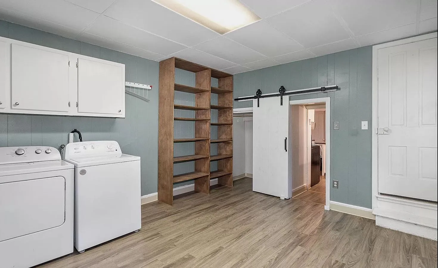3 bed, 1.5 bath, 1804 sqft, $1,900 — Photo 3