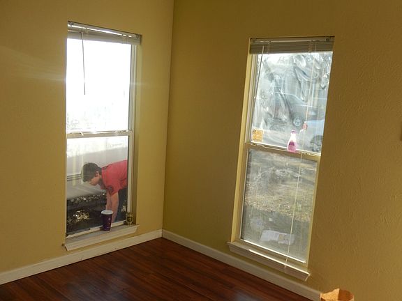 2nd image of 517 N 12th St