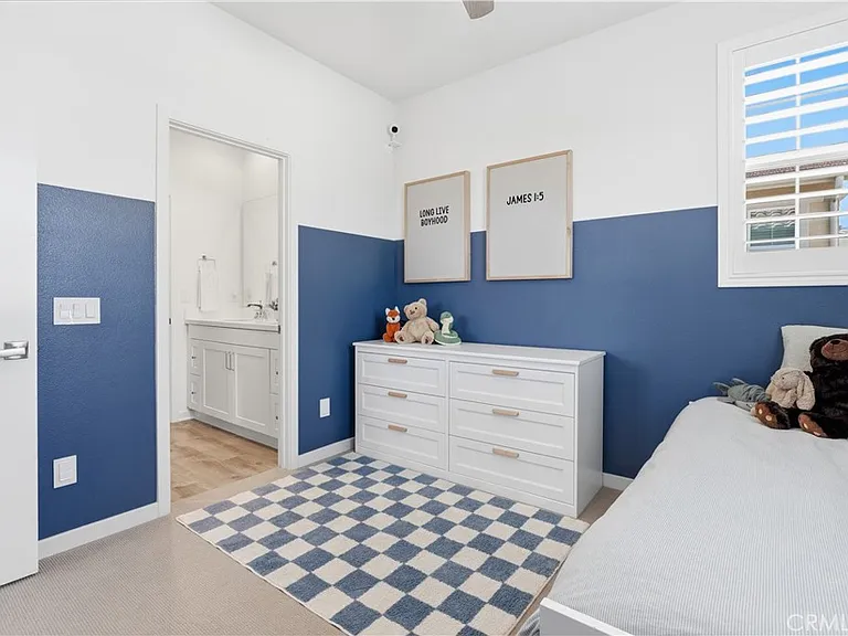 43 Fosco St — Photo 28