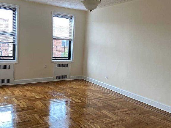 3rd image of 2147 E 17th St APT 3B