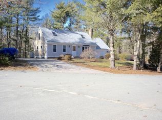 8 Betty Spring Rd, East Freetown, MA 02717