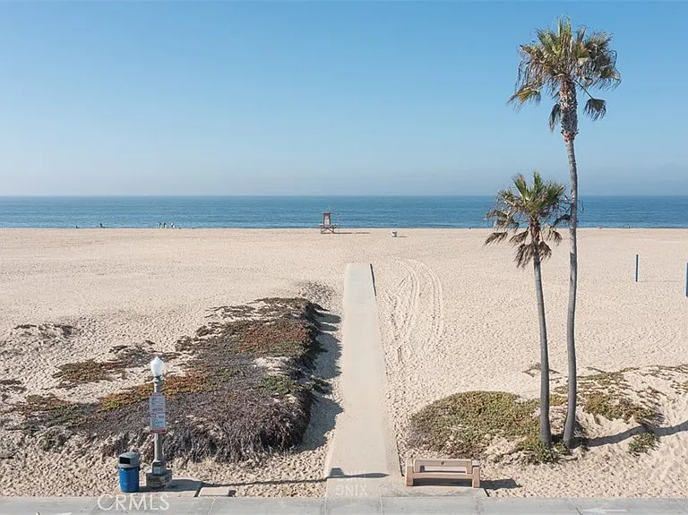 947 W Balboa Blvd — Photo 28