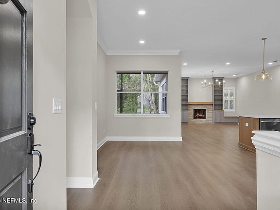 4th image of 7804 RITTENHOUSE Lane