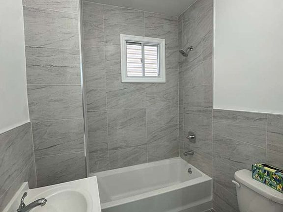 4th image of 616 Court St #2BB