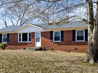 201 Eva Dr, Clarksville, TN 37042