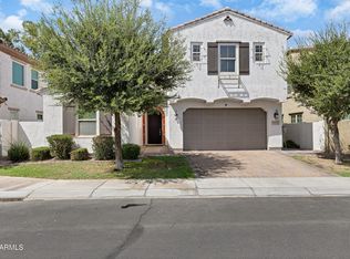 956 W Yellowstone Way, Chandler, AZ 85248