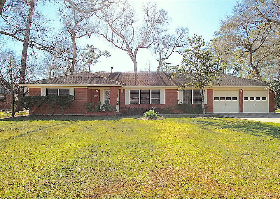 1st image of 3016 Crest Dr