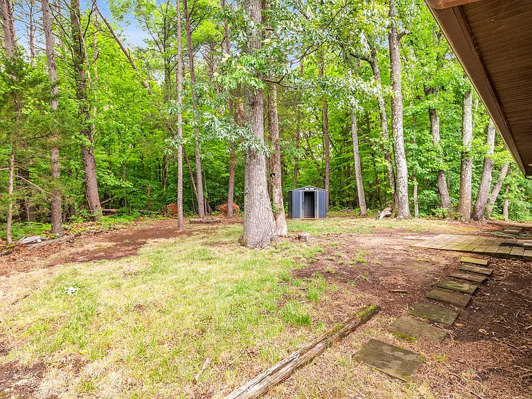 316 Friendway Rd — Photo 26
