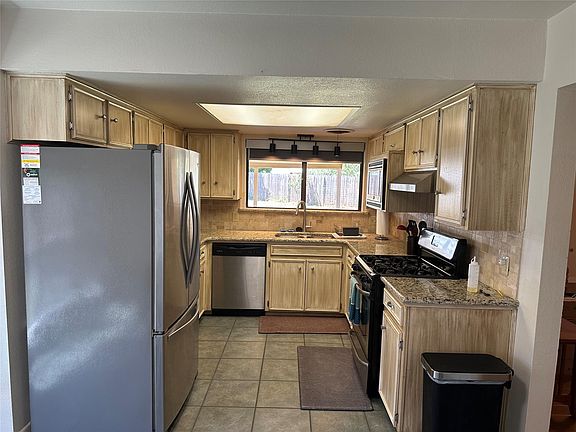 5th image of 4742 Kevin Ct