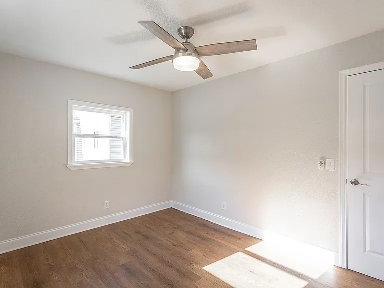 1902 S Watkins Street | Multifamily Living in Mill Town — Photo 13
