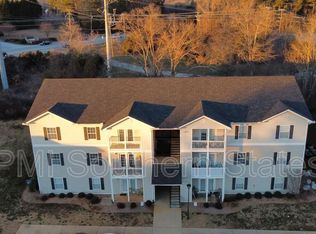 623 McKenna Cir, Greenville, SC 29615