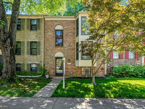 2nd image of 5968 Clerkenwell Ct