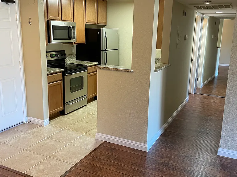 7160 Shoreline Dr #220 — Photo 15
