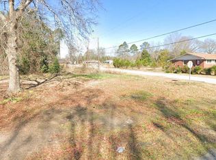 213 N 9th Ave, Dillon, SC 29536
