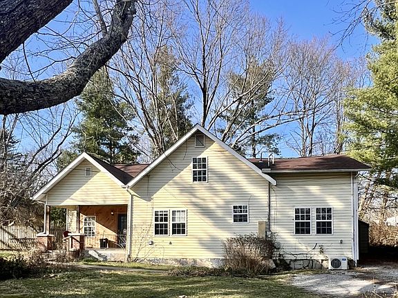 2nd image of 426 Rosedale Ave